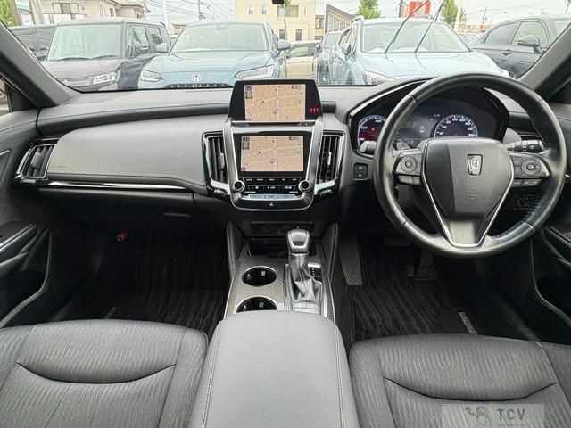 2019 Toyota Crown Hybrid