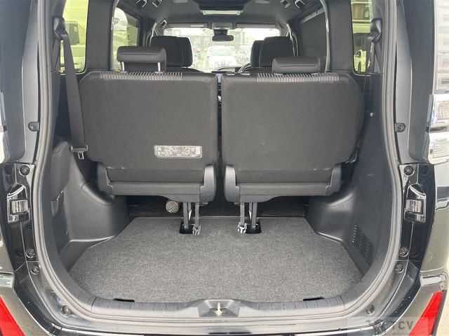 2018 Toyota Voxy