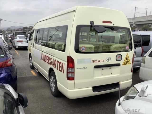2013 Toyota Regiusace Van