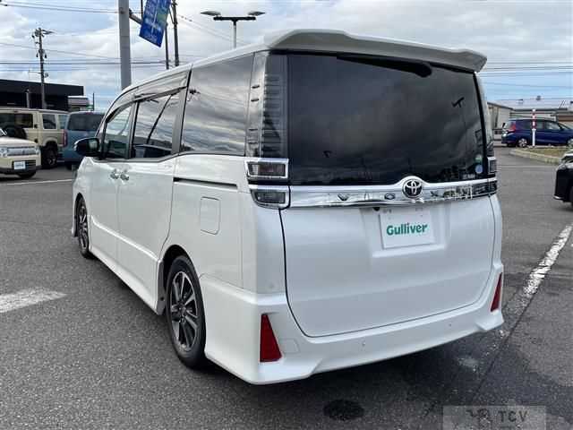 2019 Toyota Voxy