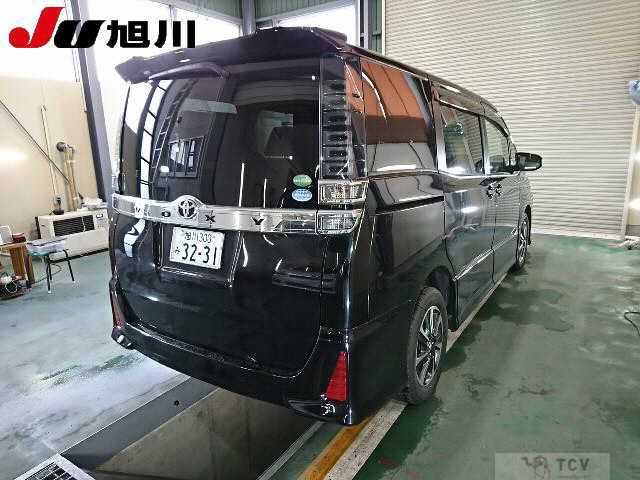 2018 Toyota Voxy