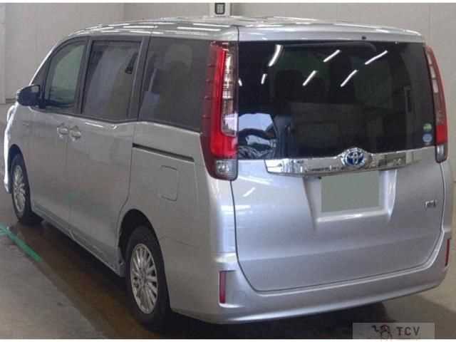 2016 Toyota Noah