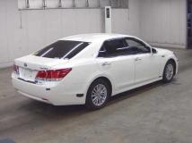2016 Toyota Crown Hybrid
