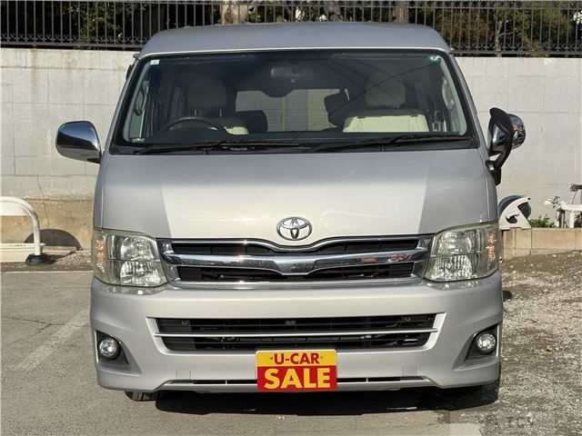 2011 Toyota Hiace Wagon