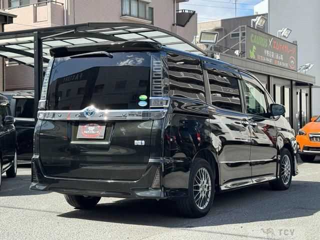 2018 Toyota Voxy