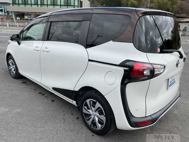 2020 Toyota Sienta