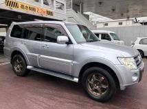 2011 Mitsubishi Pajero