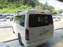 2010 Toyota Hiace