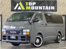 2005 Toyota Hiace Van