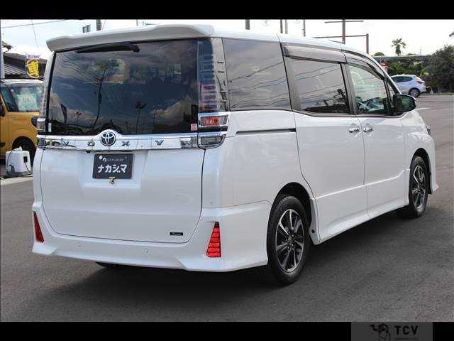 2020 Toyota Voxy
