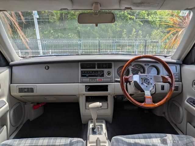 1995 Nissan Rasheen