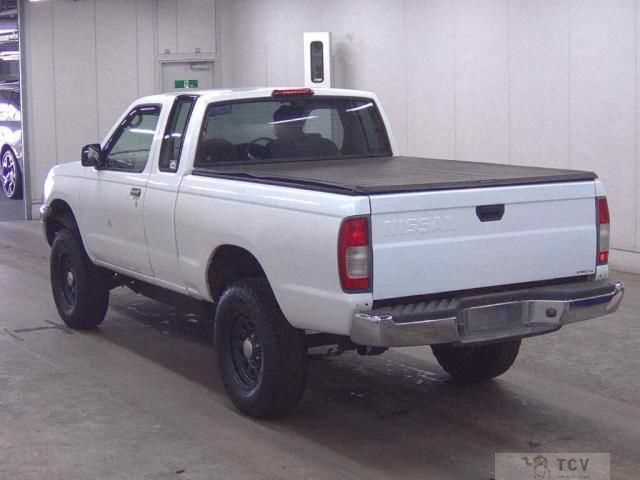 2000 Nissan Datsun Pickup