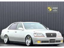 2000 Toyota Crown Majesta