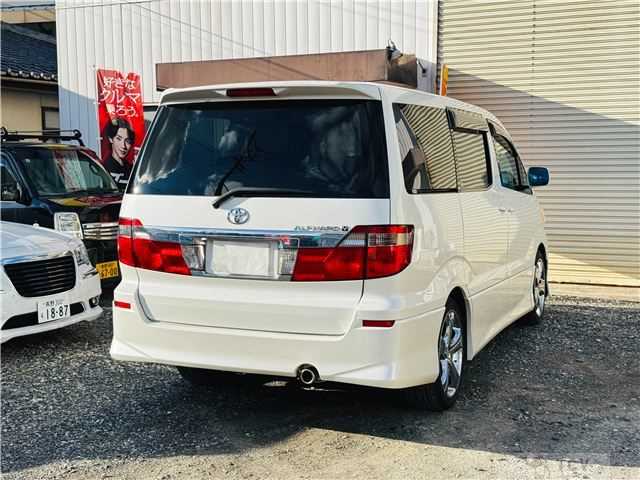 2004 Toyota Alphard