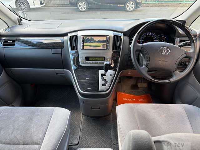 2005 Toyota Alphard