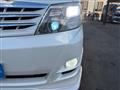 2005 Toyota Alphard