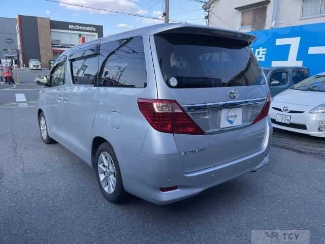 2011 Toyota Alphard