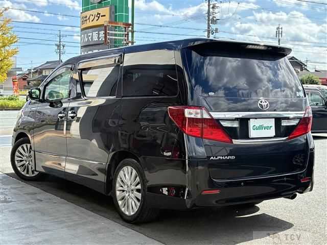 2011 Toyota Alphard