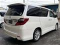 2012 Toyota Alphard