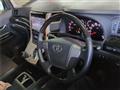 2012 Toyota Alphard