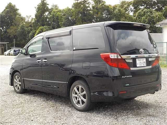 2012 Toyota Alphard