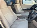 2013 Toyota Alphard