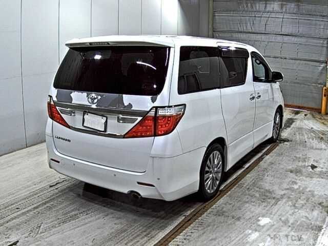 2013 Toyota Alphard