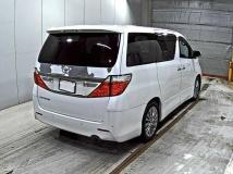 2013 Toyota Alphard
