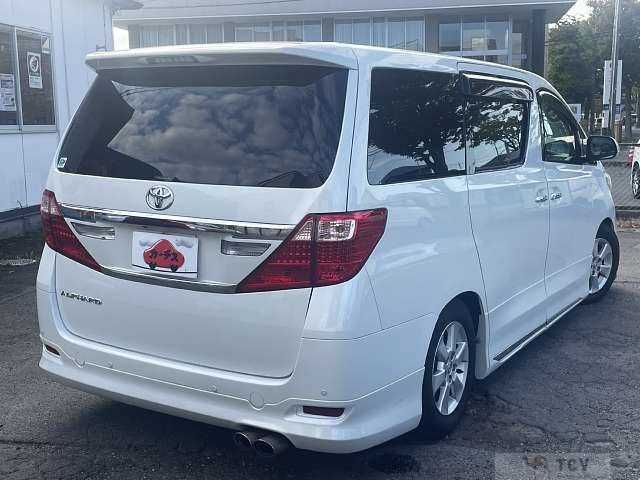 2013 Toyota Alphard