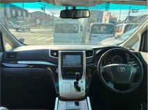 2013 Toyota Alphard