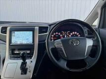 2013 Toyota Alphard