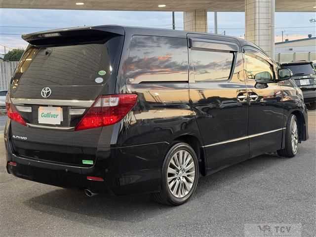 2013 Toyota Alphard