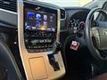 2013 Toyota Alphard