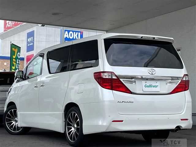 2013 Toyota Alphard