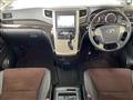 2013 Toyota Alphard