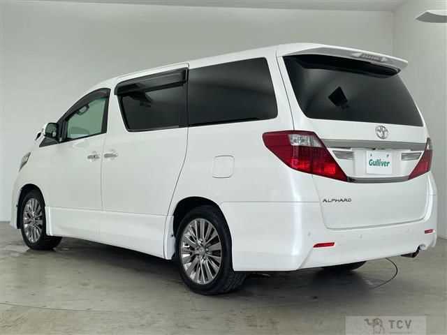 2013 Toyota Alphard