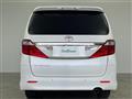 2013 Toyota Alphard