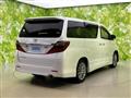 2013 Toyota Alphard