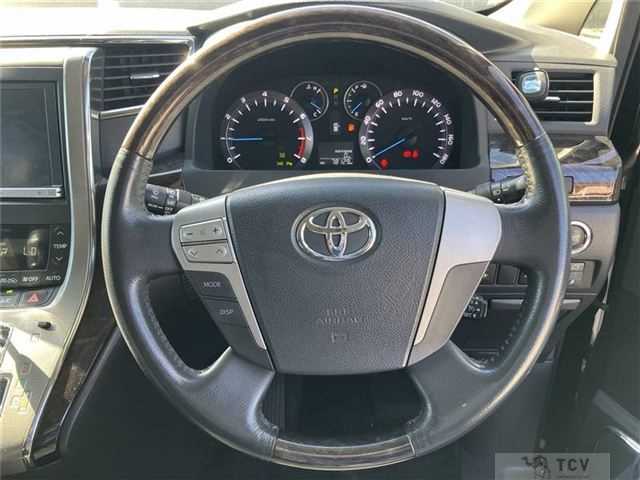 2014 Toyota Alphard