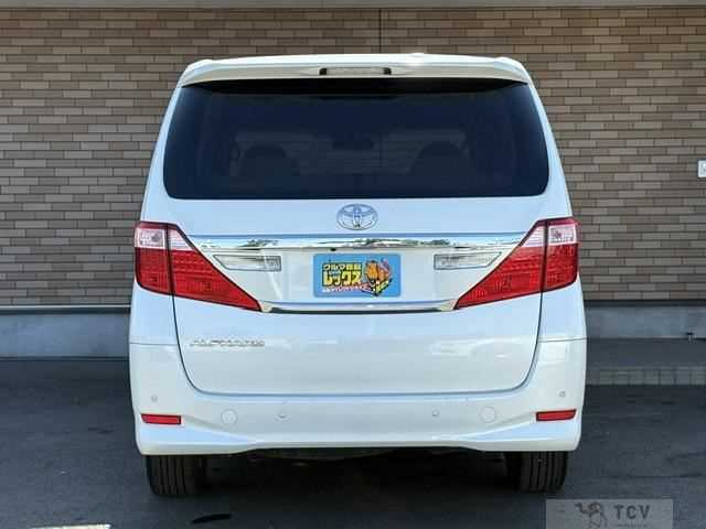 2014 Toyota Alphard