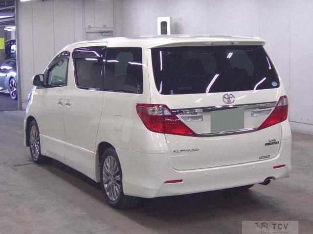 2014 Toyota Alphard