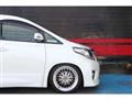 2014 Toyota Alphard