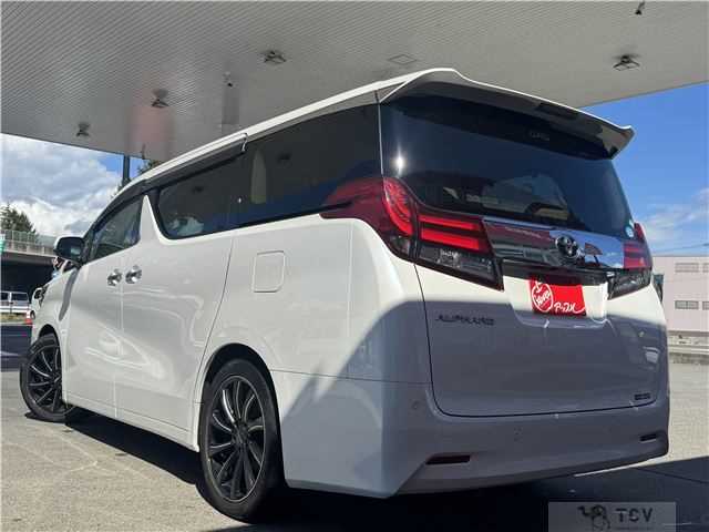 2017 Toyota Alphard