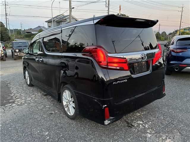 2018 Toyota Alphard