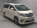 2013 Toyota Alphard Hybrid