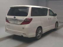2013 Toyota Alphard Hybrid