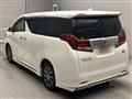 2015 Toyota Alphard Hybrid