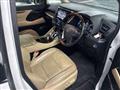2015 Toyota Alphard Hybrid