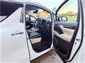 2016 Toyota Alphard Hybrid