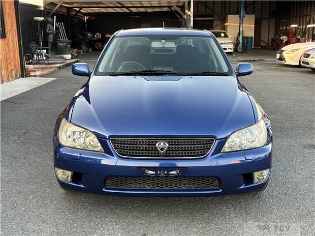 2001 Toyota Altezza